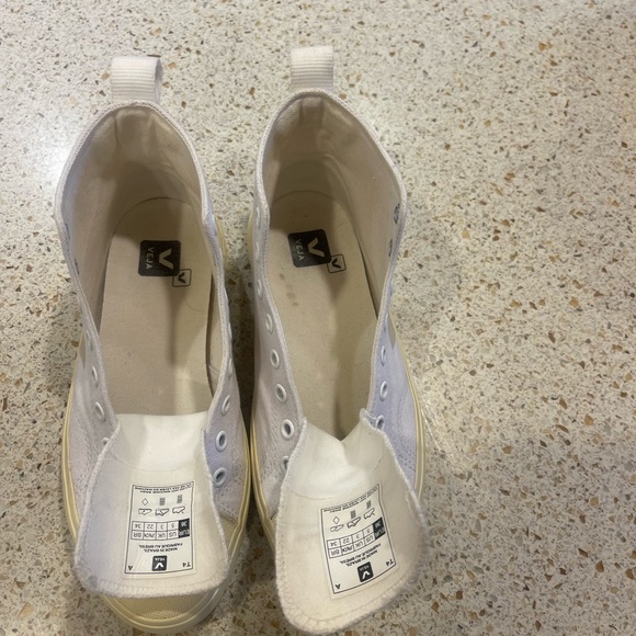 Veja Nova HT Canvas Sneakers - Picture 5 of 8